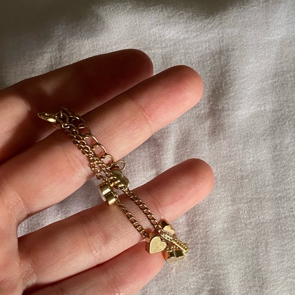Delicate heart golden bracelet - Picture 2 of 3